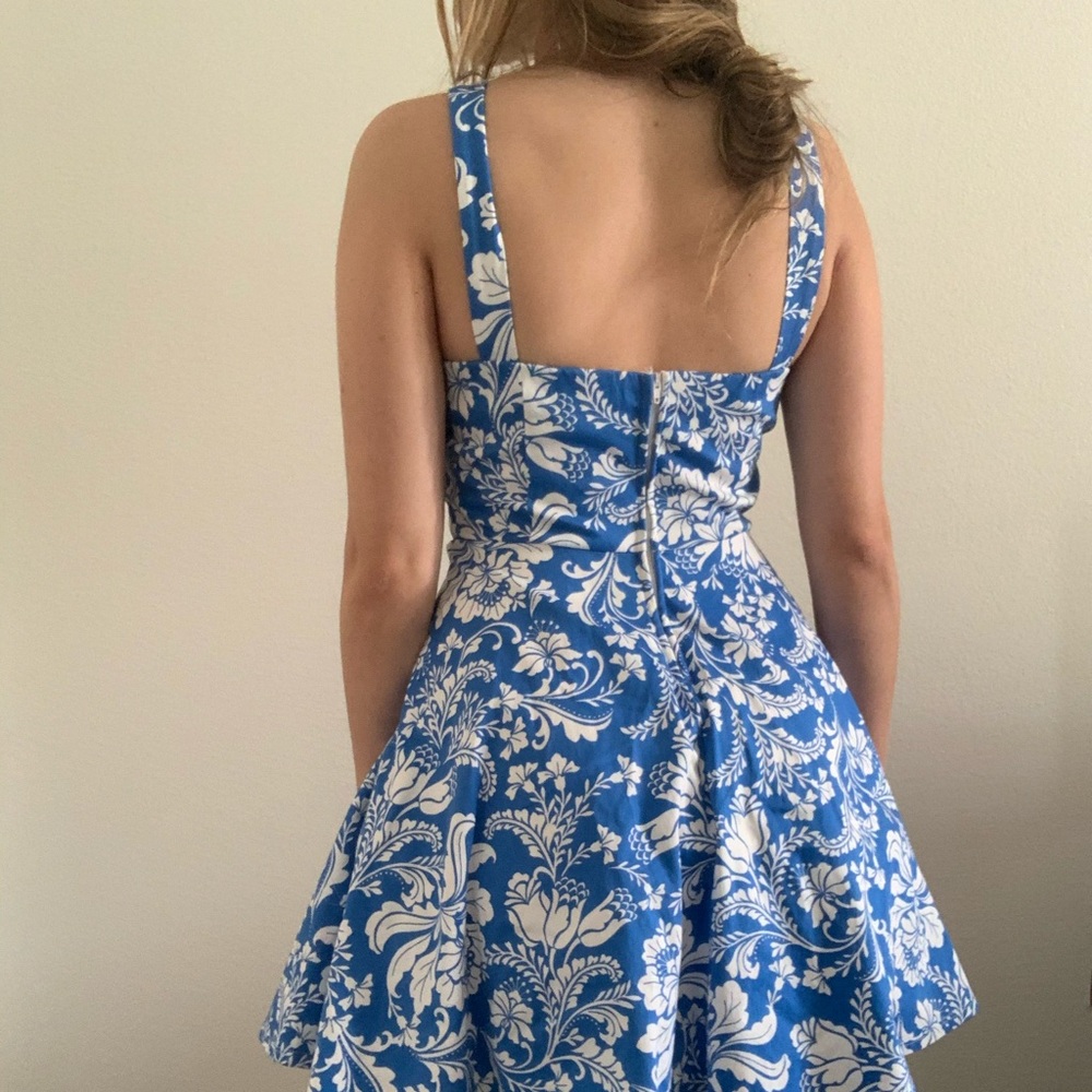 Blue pattern short dress